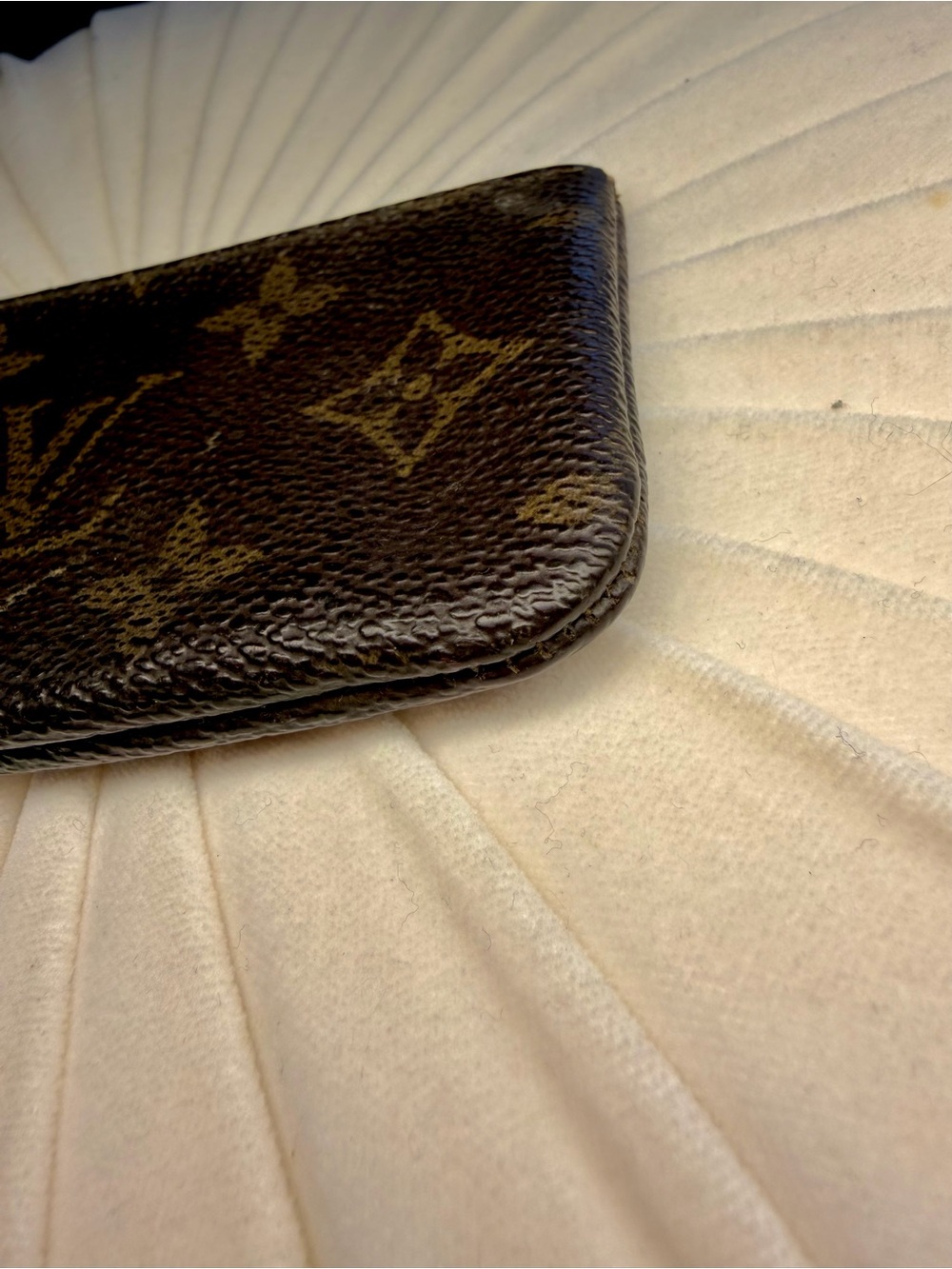 Louis Vuitton Vintage Brown Monogram Key Pouch - Picture 7 of 10